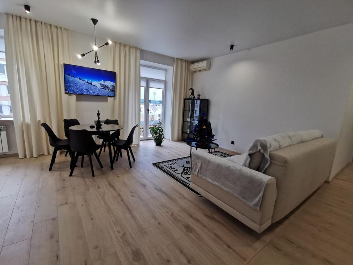 Soborna Apartment Rivne Exteriör bild